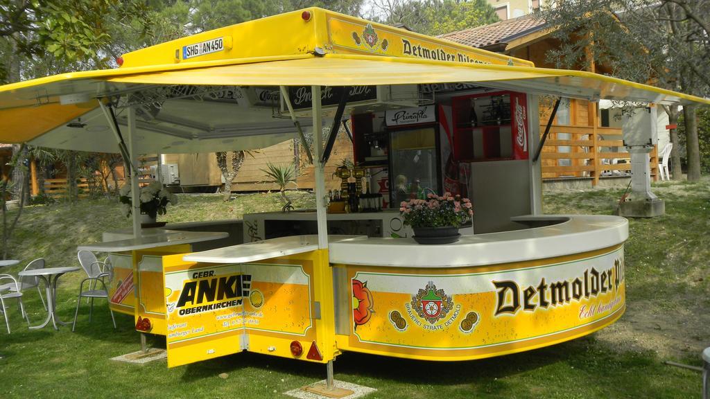 ホテル Camping Daino ピエトラムラタ エクステリア 写真